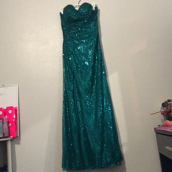 Prom Dress - Picture 4 of 4